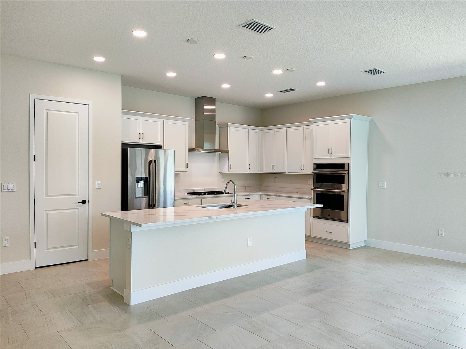 776 Anegada Lane Sarasota FL 34234 A4696936 image3