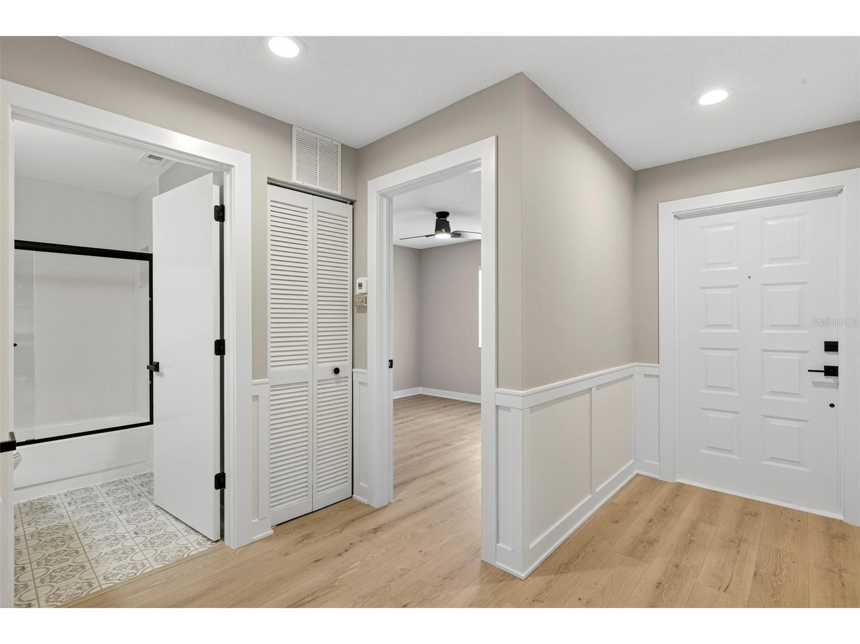 7761 Jewel Lane #202 Naples FL 34109 C7516467 image14