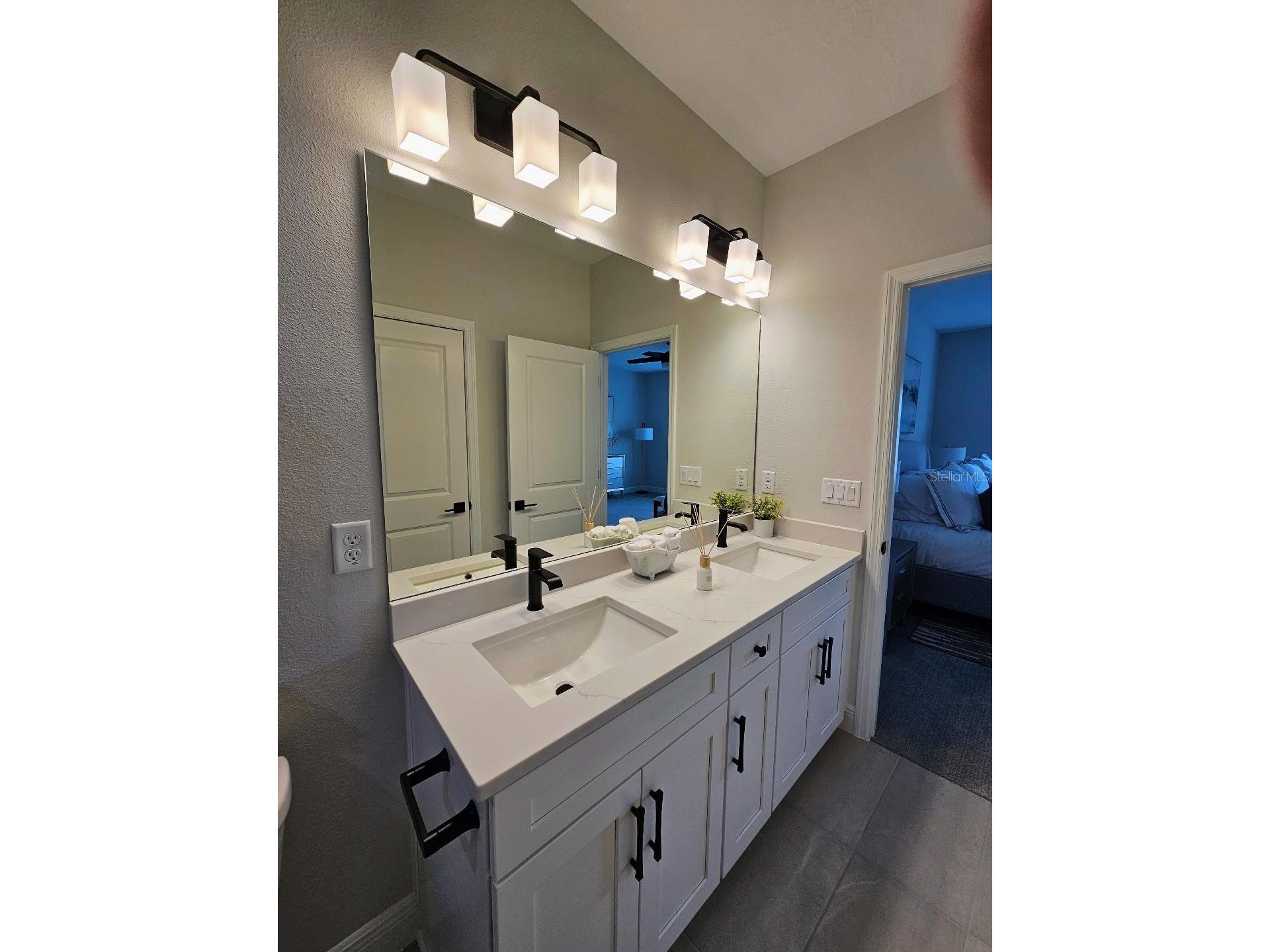 7765 93rd Street N Seminole FL 33777 TB8499997 image8