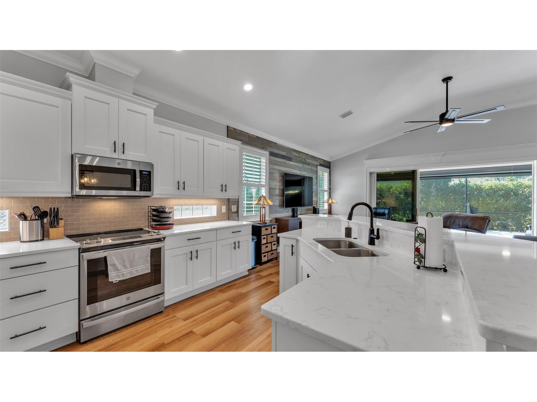 7766 Lake James Boulevard Lakeland FL 33810 L4962406 image15