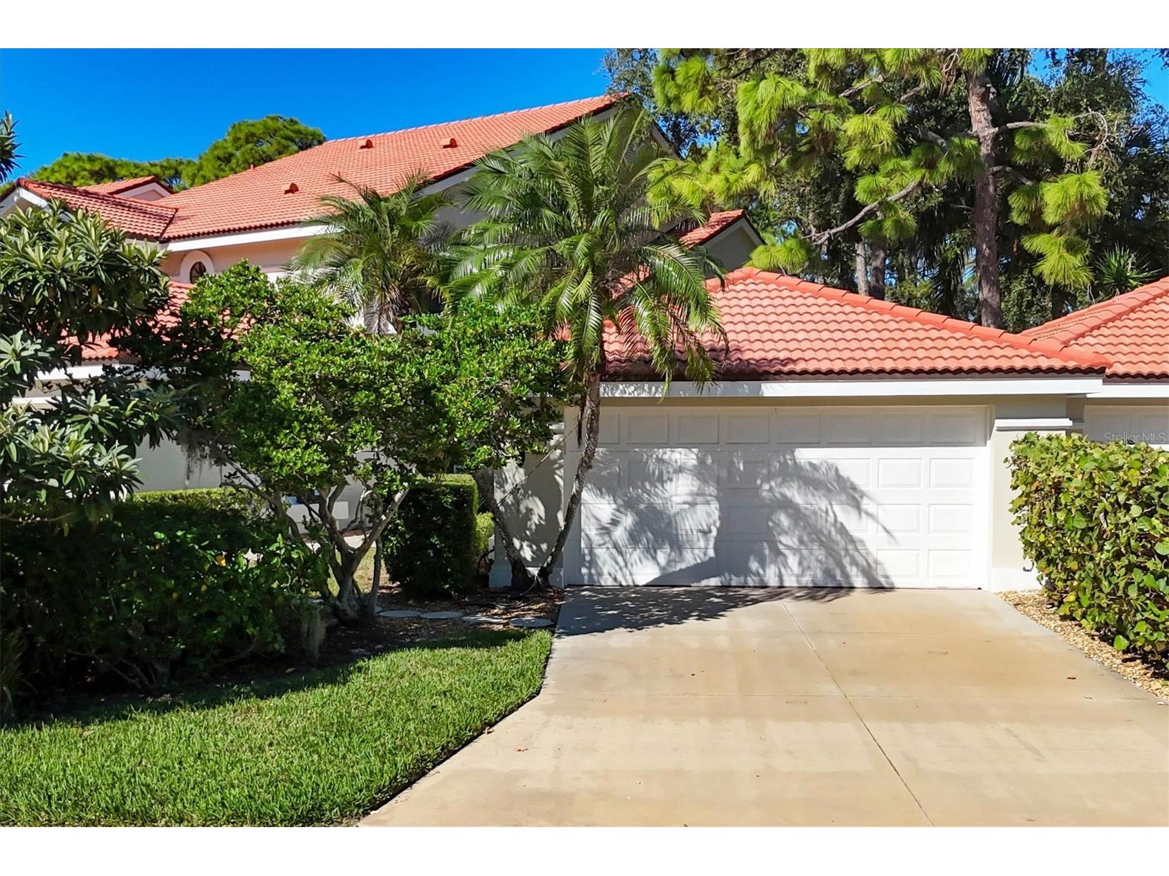 7768 Fairway Woods Drive Sarasota FL 34238 A4668745 image1