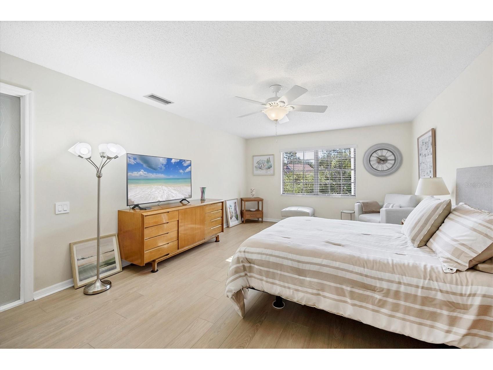 7768 Fairway Woods Drive Sarasota FL 34238 A4668745 image24