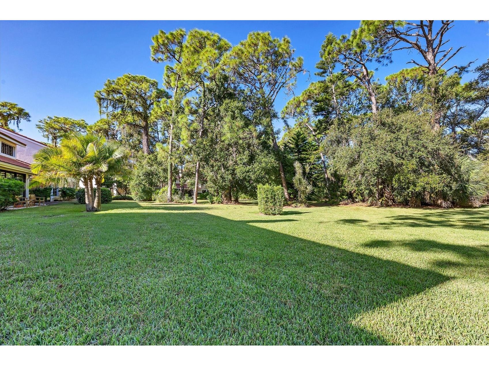 7768 Fairway Woods Drive Sarasota FL 34238 A4668745 image38