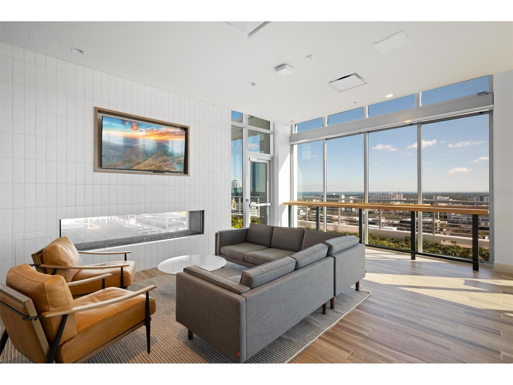 777 3rd Ave N #1403 Saint Petersburg FL 33701 TB8379797 image22