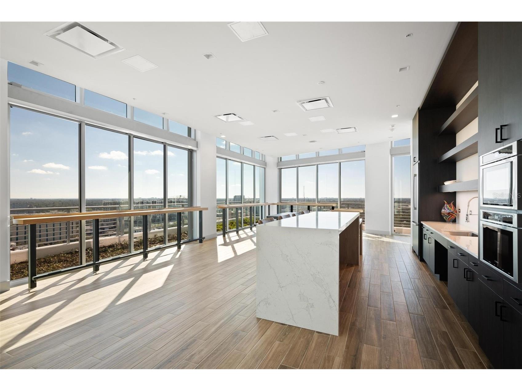 777 3rd Ave N #1403 Saint Petersburg FL 33701 TB8379797 image23