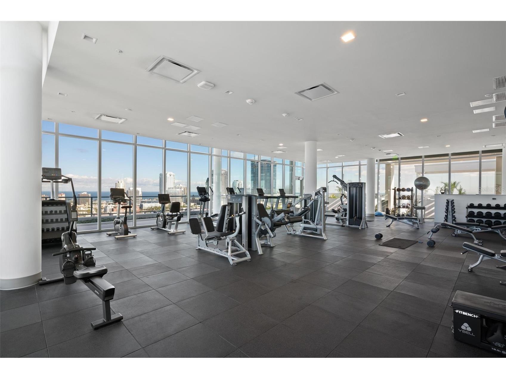 777 3rd Ave N #1403 Saint Petersburg FL 33701 TB8379797 image32