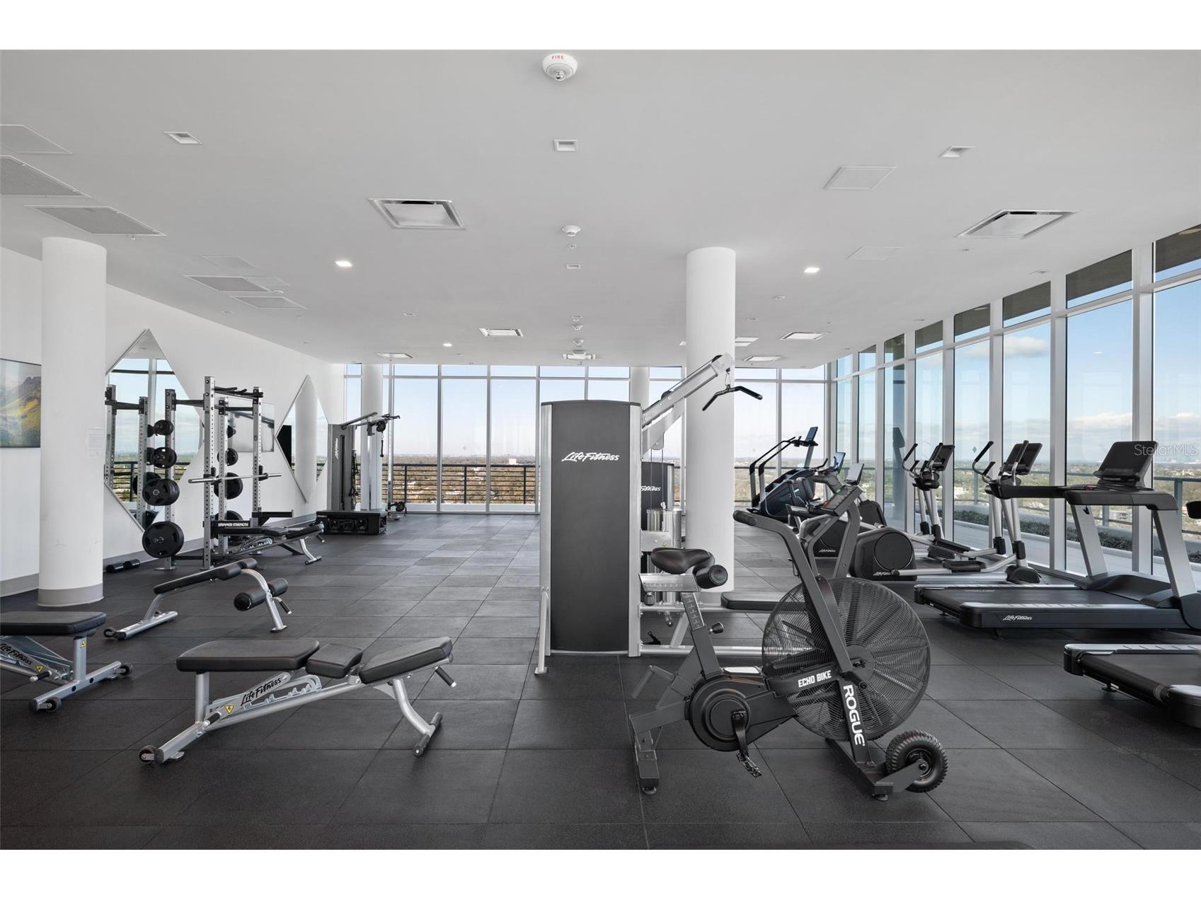 777 3rd Ave N #1403 Saint Petersburg FL 33701 TB8379797 image34