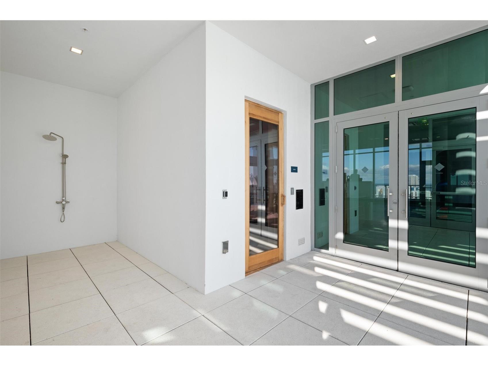 777 3rd Ave N #1403 Saint Petersburg FL 33701 TB8379797 image36