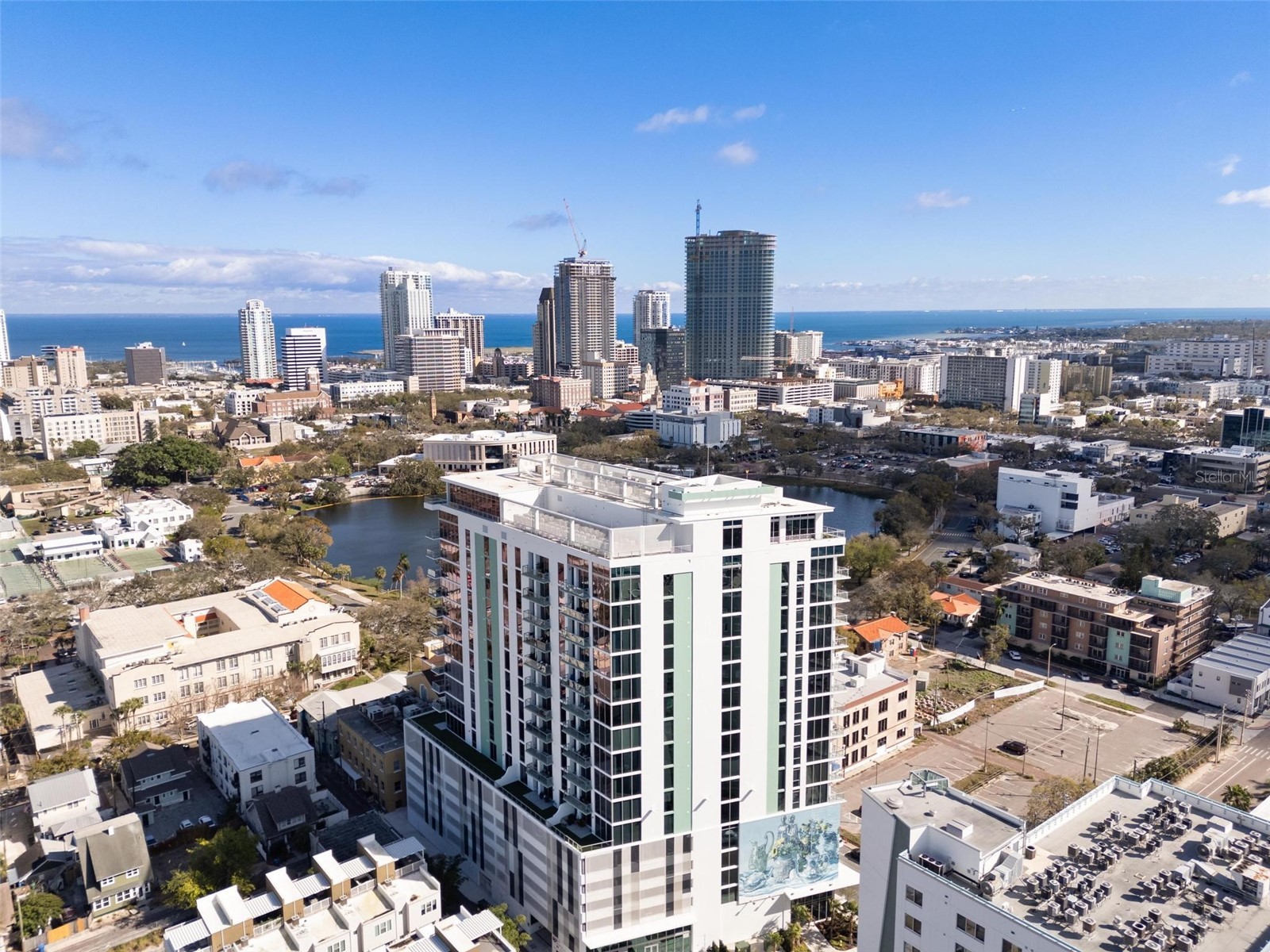 777 3rd Ave N #1403 Saint Petersburg FL 33701 TB8379797 image43