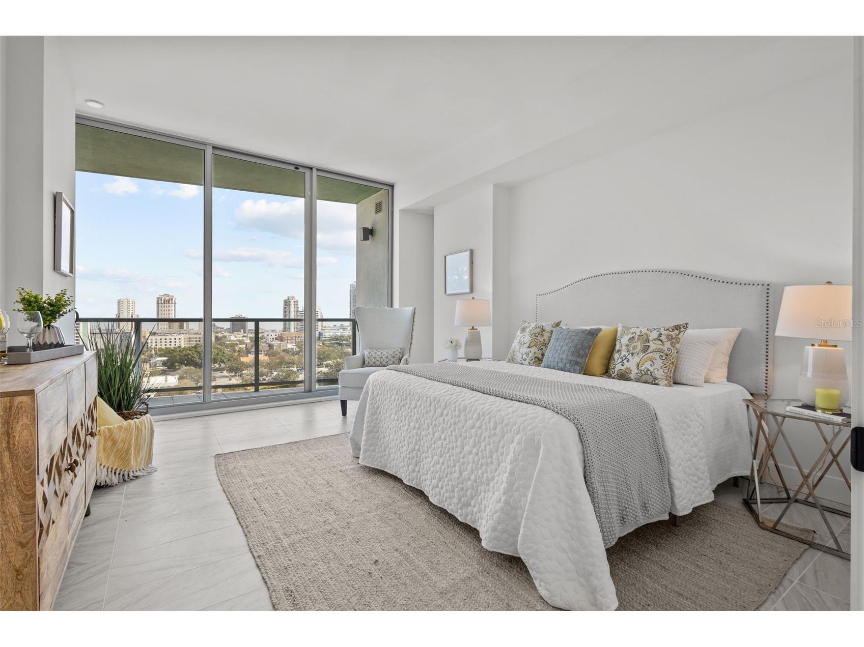 777 3rd Ave N #1504A Saint Petersburg FL 33701 TB8477061 image11