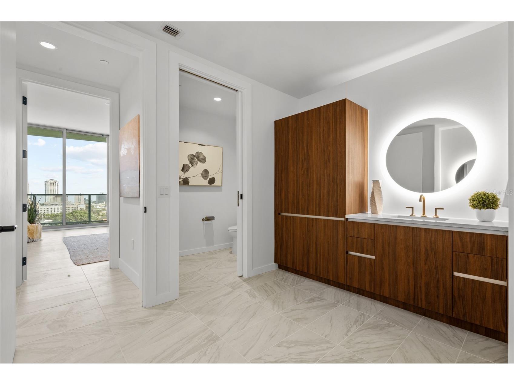 777 3rd Ave N #1504A Saint Petersburg FL 33701 TB8477061 image15