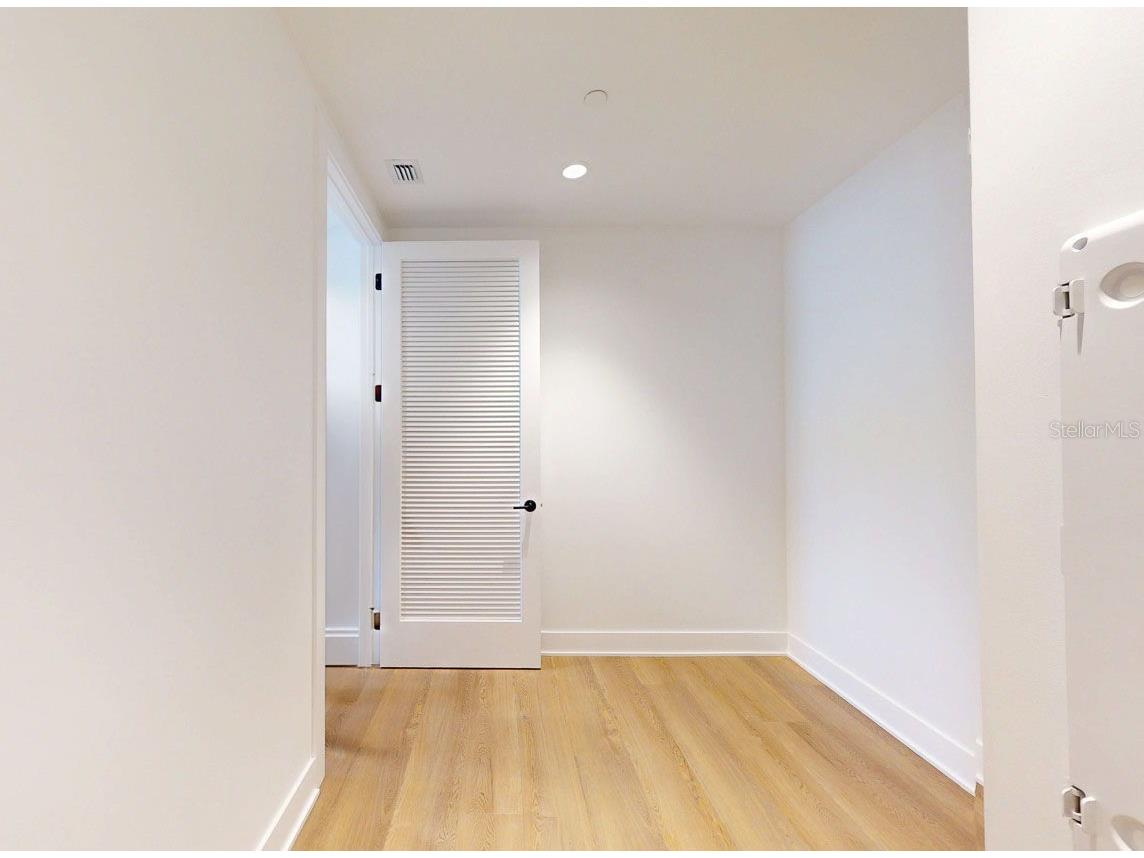 777 3rd Avenue N #1105 Saint Petersburg FL 33701 - TAMPA BAY & MIRROR LAKE TB8439088 image34