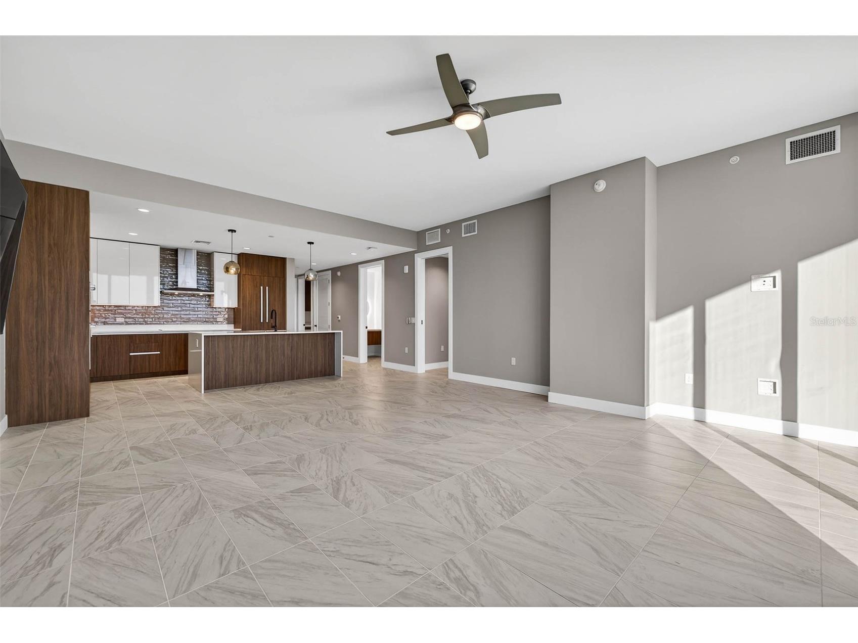 777 3rd Avenue N #1106 Saint Petersburg FL 33701 TB8464578 image19