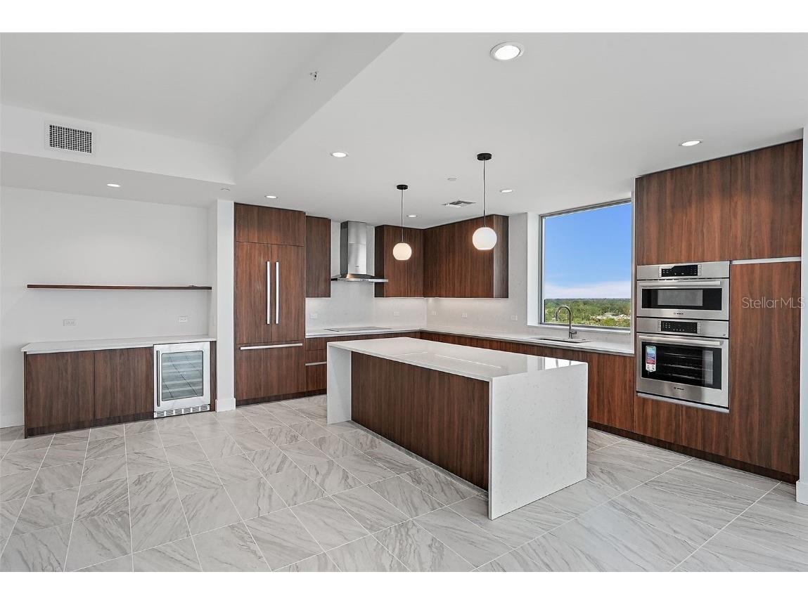 777 3rd Avenue N #1203 Saint Petersburg FL 33701 TB8420090 image19