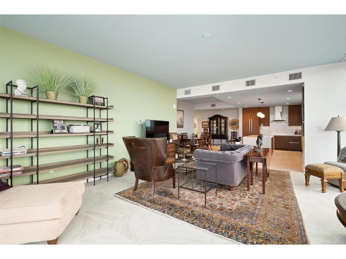 777 3rd Avenue N #1403 Saint Petersburg FL 33701 TB8357666 image12