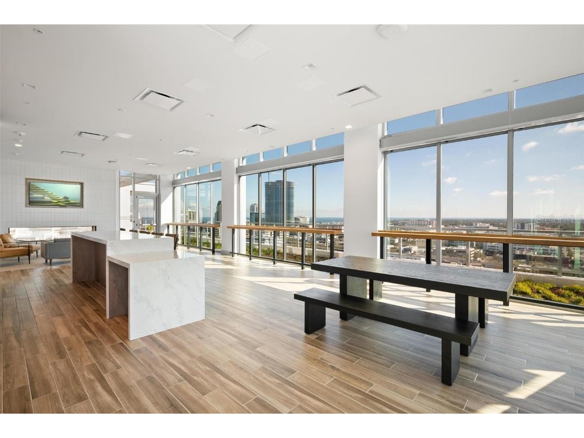 777 3rd Avenue N #1403 Saint Petersburg FL 33701 TB8357666 image27