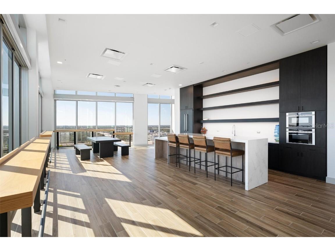 777 3rd Avenue N #1403 Saint Petersburg FL 33701 TB8357666 image28