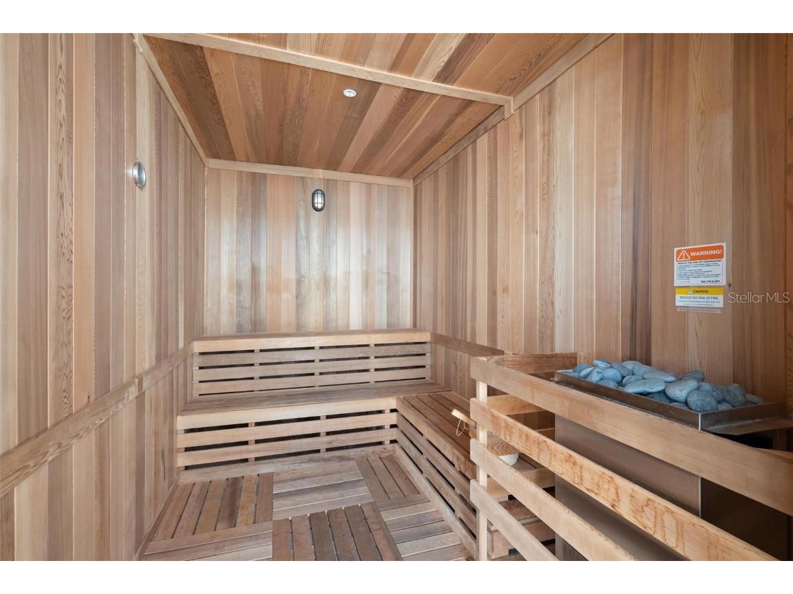 777 3rd Avenue N #1403 Saint Petersburg FL 33701 TB8357666 image42