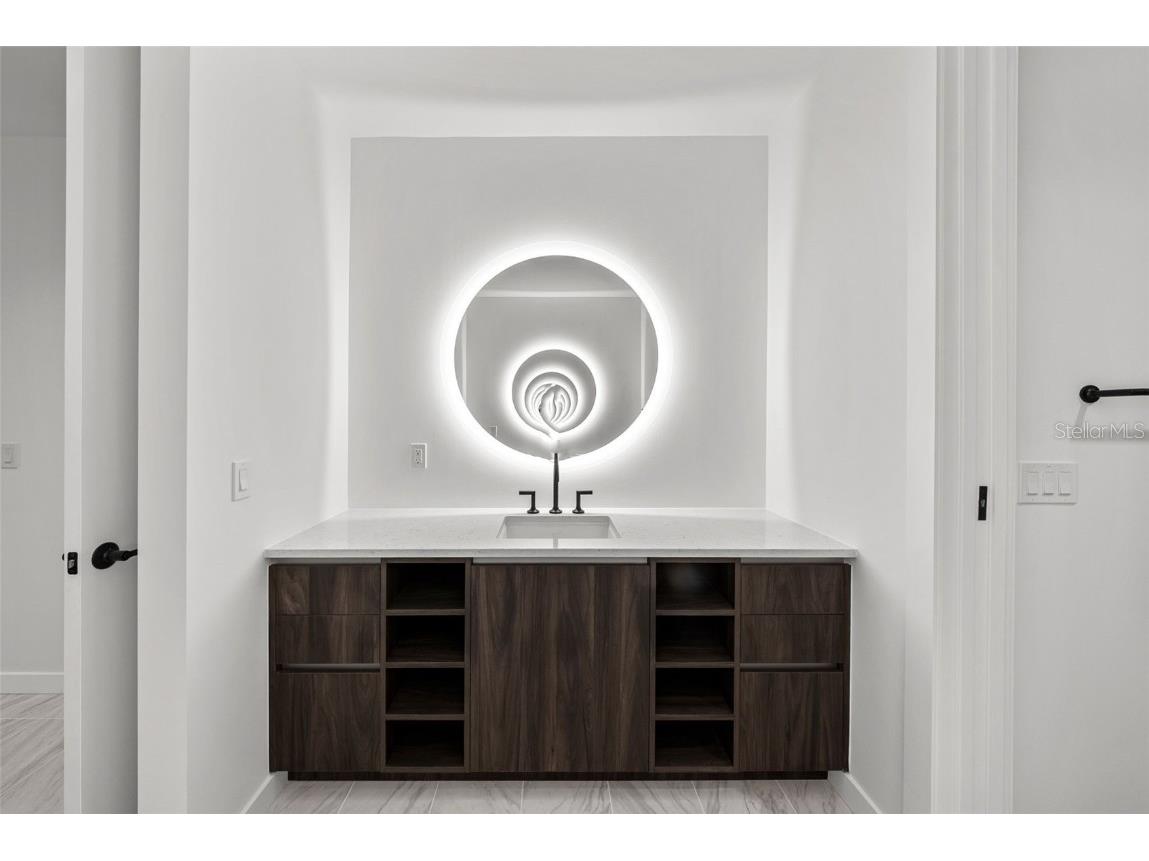 777 3rd Avenue N #1502 Saint Petersburg FL 33701 TB8425864 image22