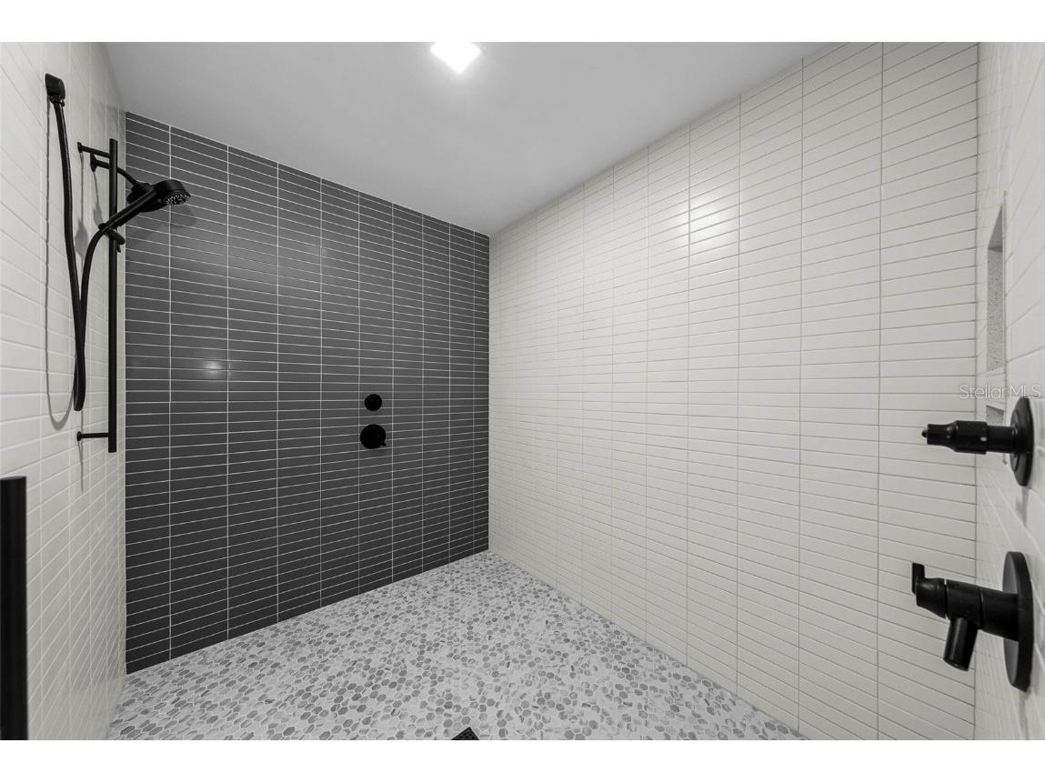 777 3rd Avenue N #1502 Saint Petersburg FL 33701 TB8425864 image24