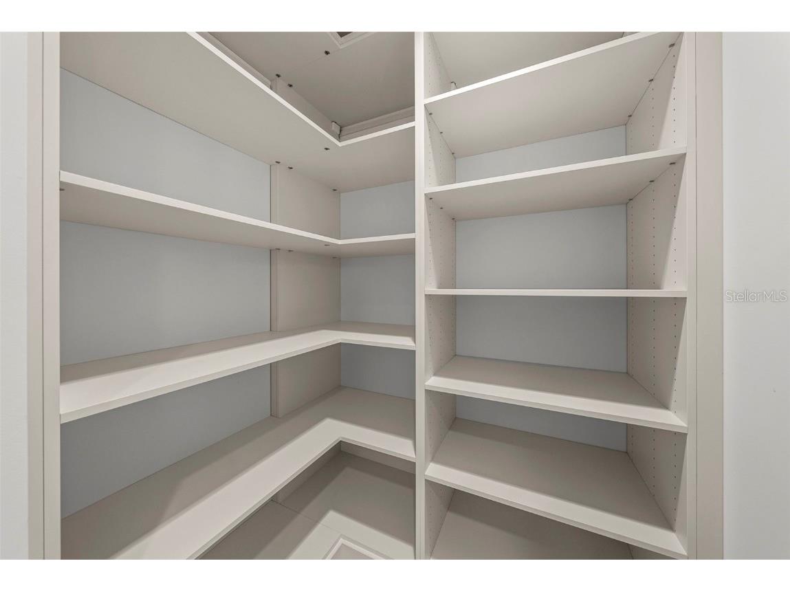 777 3rd Avenue N #1502 Saint Petersburg FL 33701 TB8425864 image34