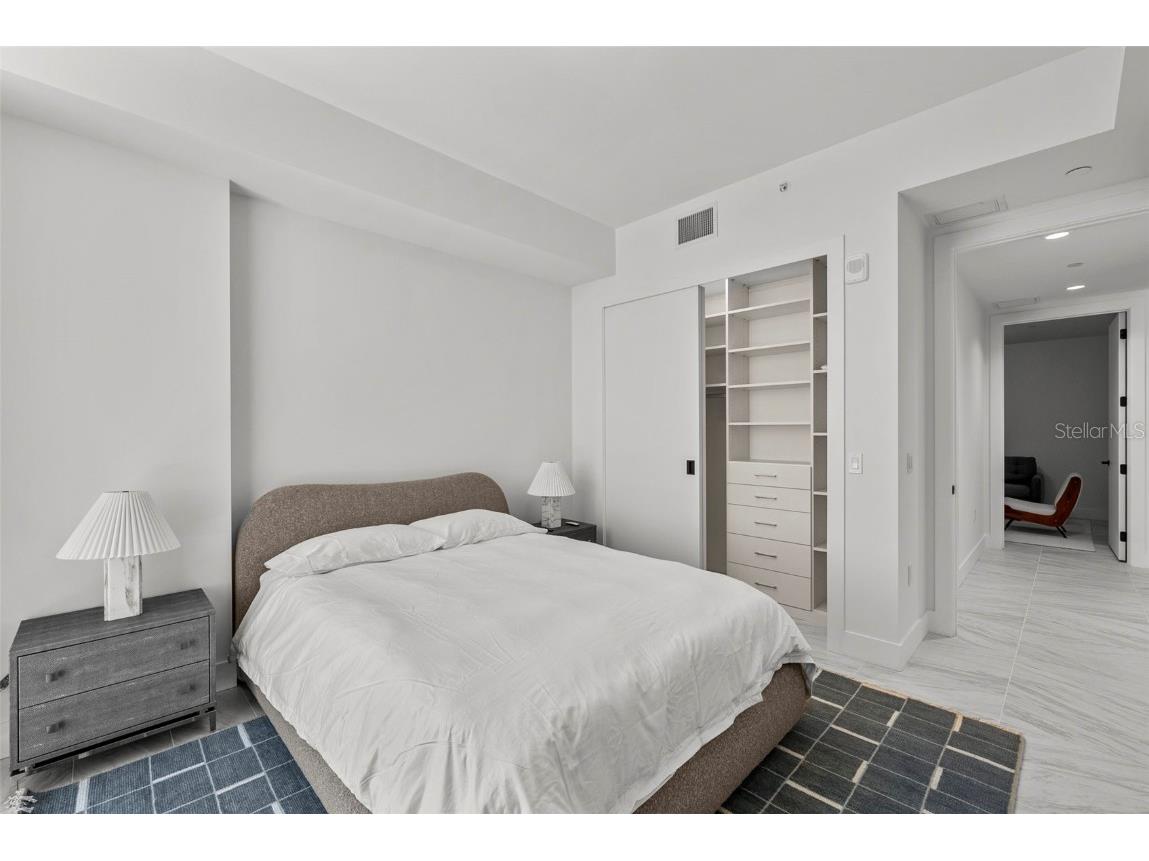 777 3rd Avenue N #1502 Saint Petersburg FL 33701 TB8425864 image38