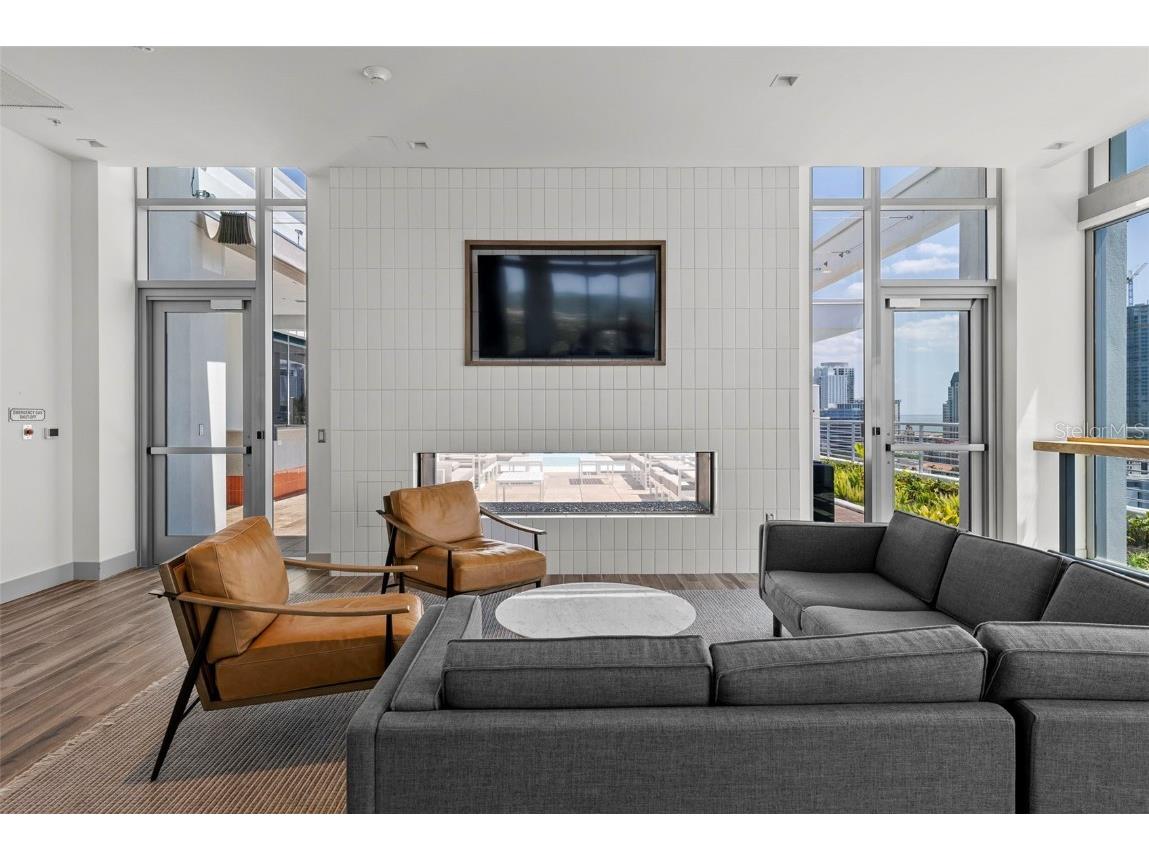 777 3rd Avenue N #1502 Saint Petersburg FL 33701 TB8425864 image51