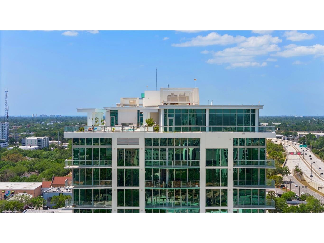 777 3rd Avenue N #1502 Saint Petersburg FL 33701 TB8425864 image58