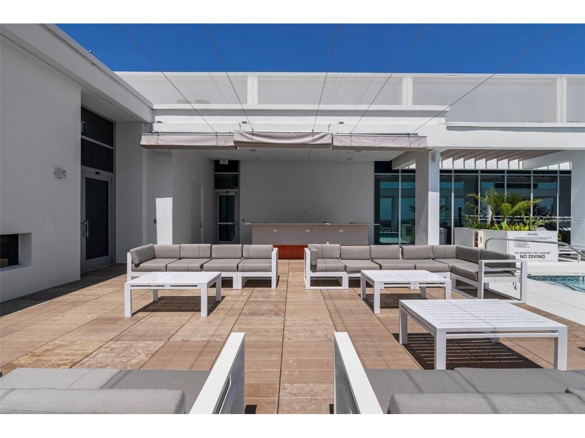 777 3rd Avenue N #1502 Saint Petersburg FL 33701 TB8425864 image63