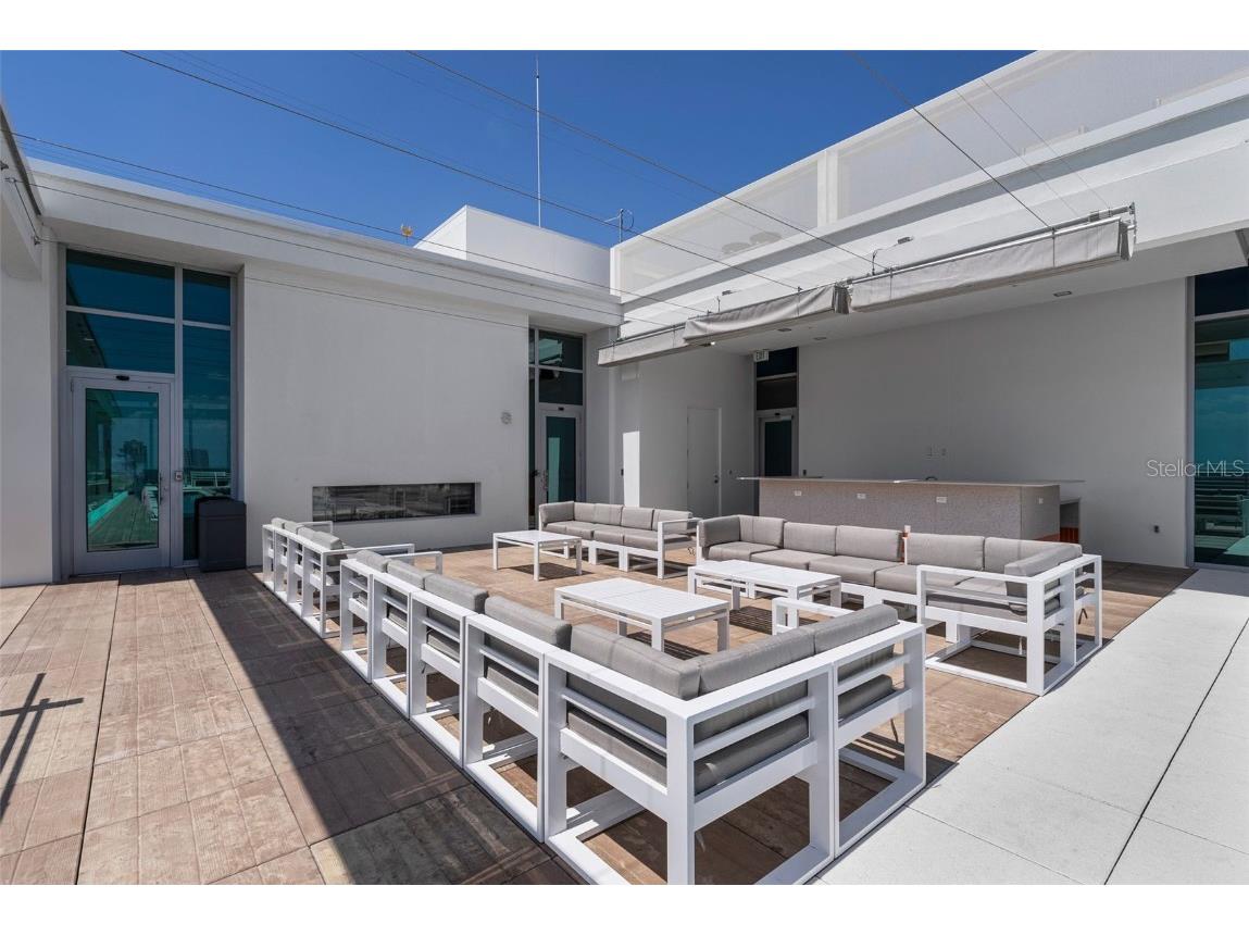 777 3rd Avenue N #1502 Saint Petersburg FL 33701 TB8425864 image64