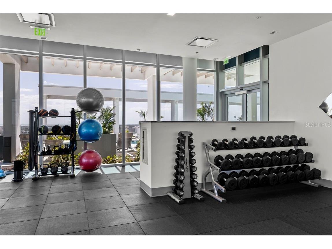 777 3rd Avenue N #1502 Saint Petersburg FL 33701 TB8425864 image75