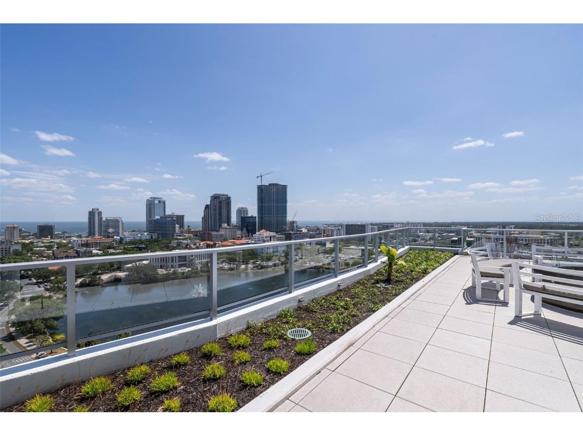 777 3rd Avenue N #1502 Saint Petersburg FL 33701 TB8425864 image77