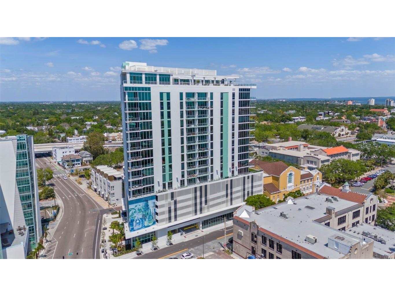 777 3rd Avenue N #1502 Saint Petersburg FL 33701 TB8425864 image84