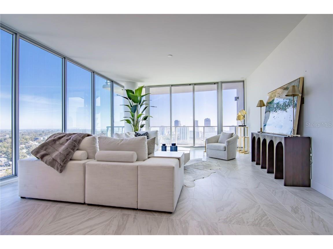 777 3rd Avenue N #1503 Saint Petersburg FL 33701 TB8398055 image4