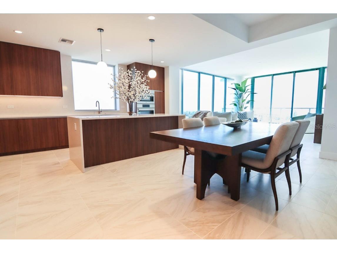 777 3rd Avenue N #1503 Saint Petersburg FL 33701 TB8398055 image6