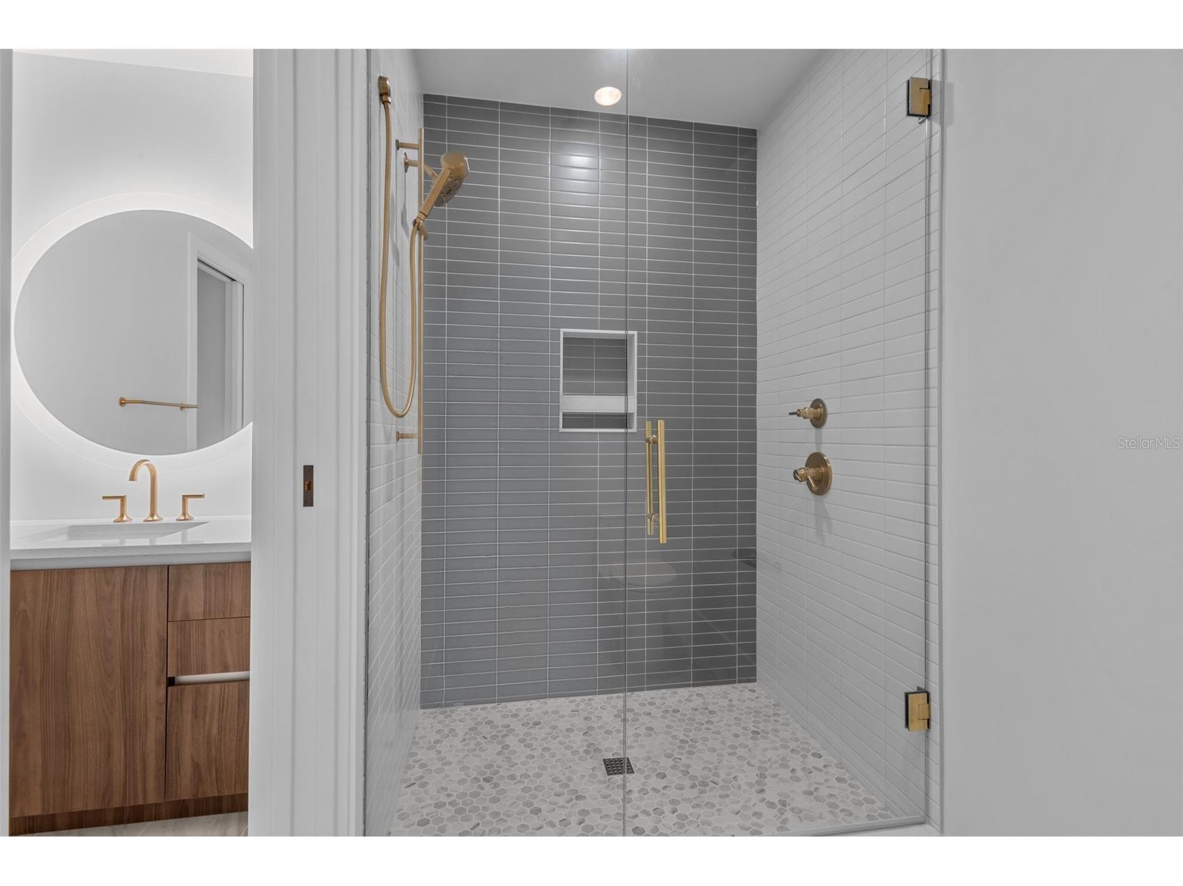 777 3rd Avenue N #1504 Saint Petersburg FL 33701 TB8476821 image21