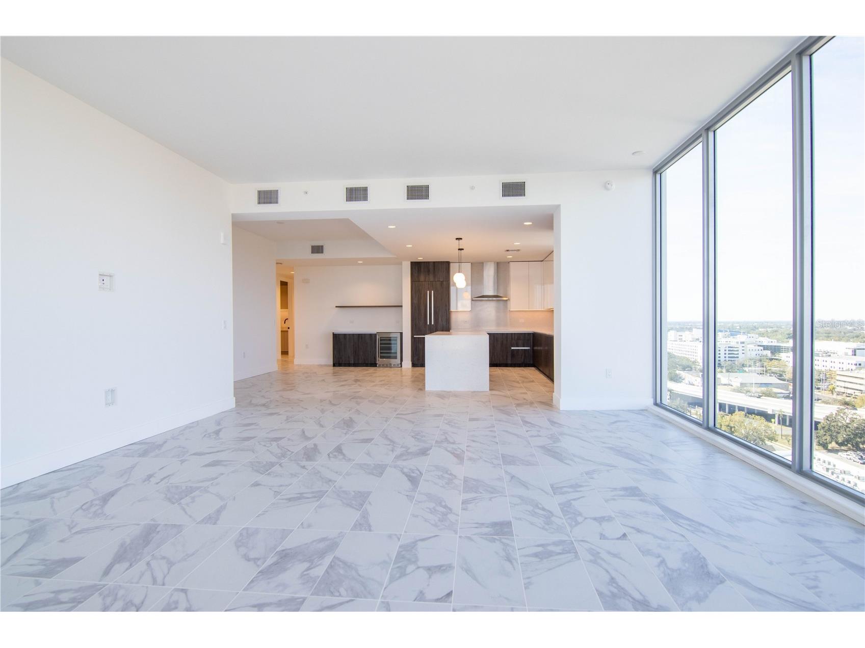 777 3rd Avenue N #1603 Saint Petersburg FL 33701 TB8471038 image10