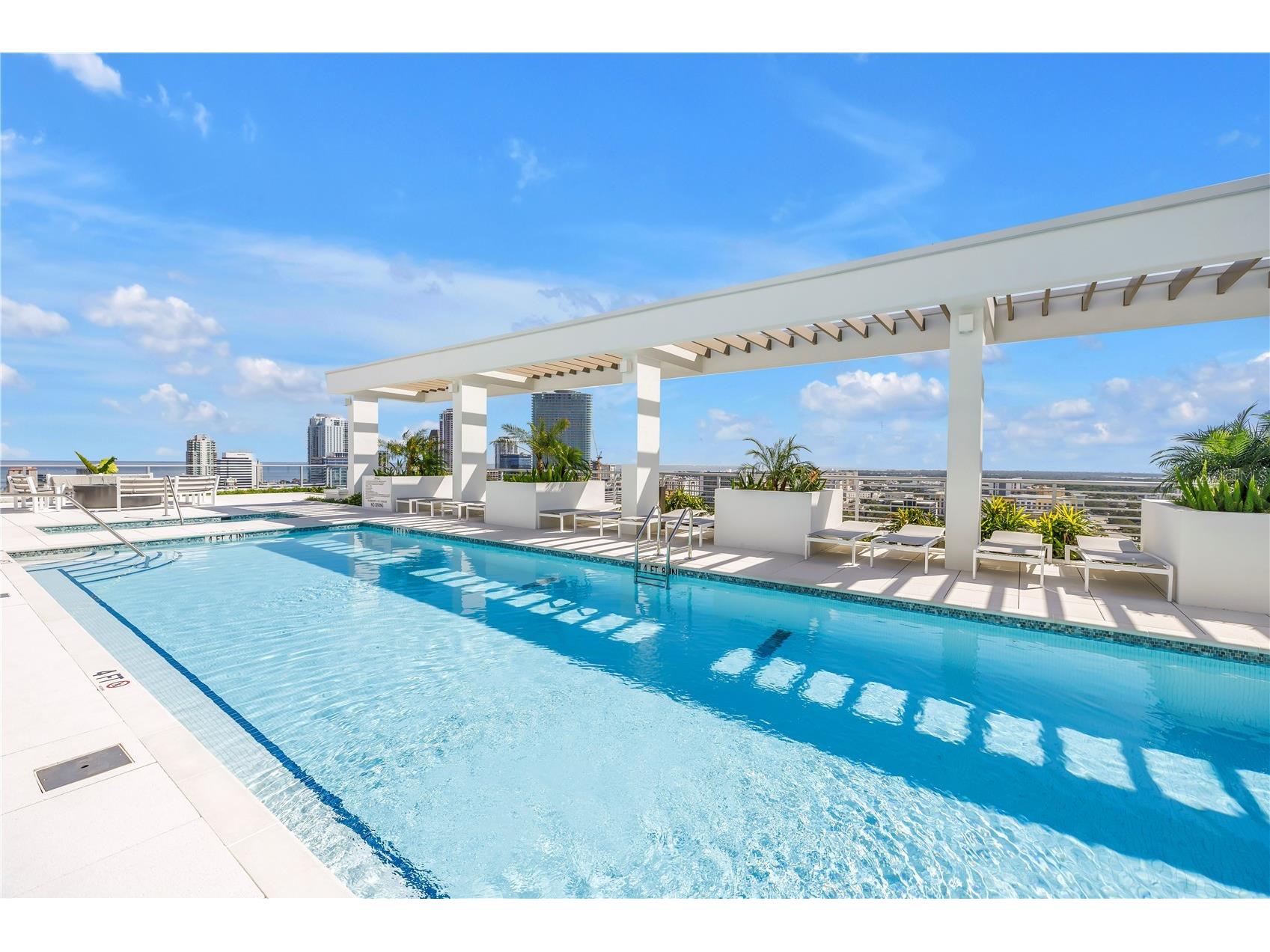 777 3rd Avenue N #1603 Saint Petersburg FL 33701 TB8471038 image28