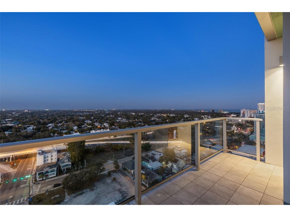 777 3rd Avenue N #1701 Saint Petersburg FL 33701 TB8441024 image33