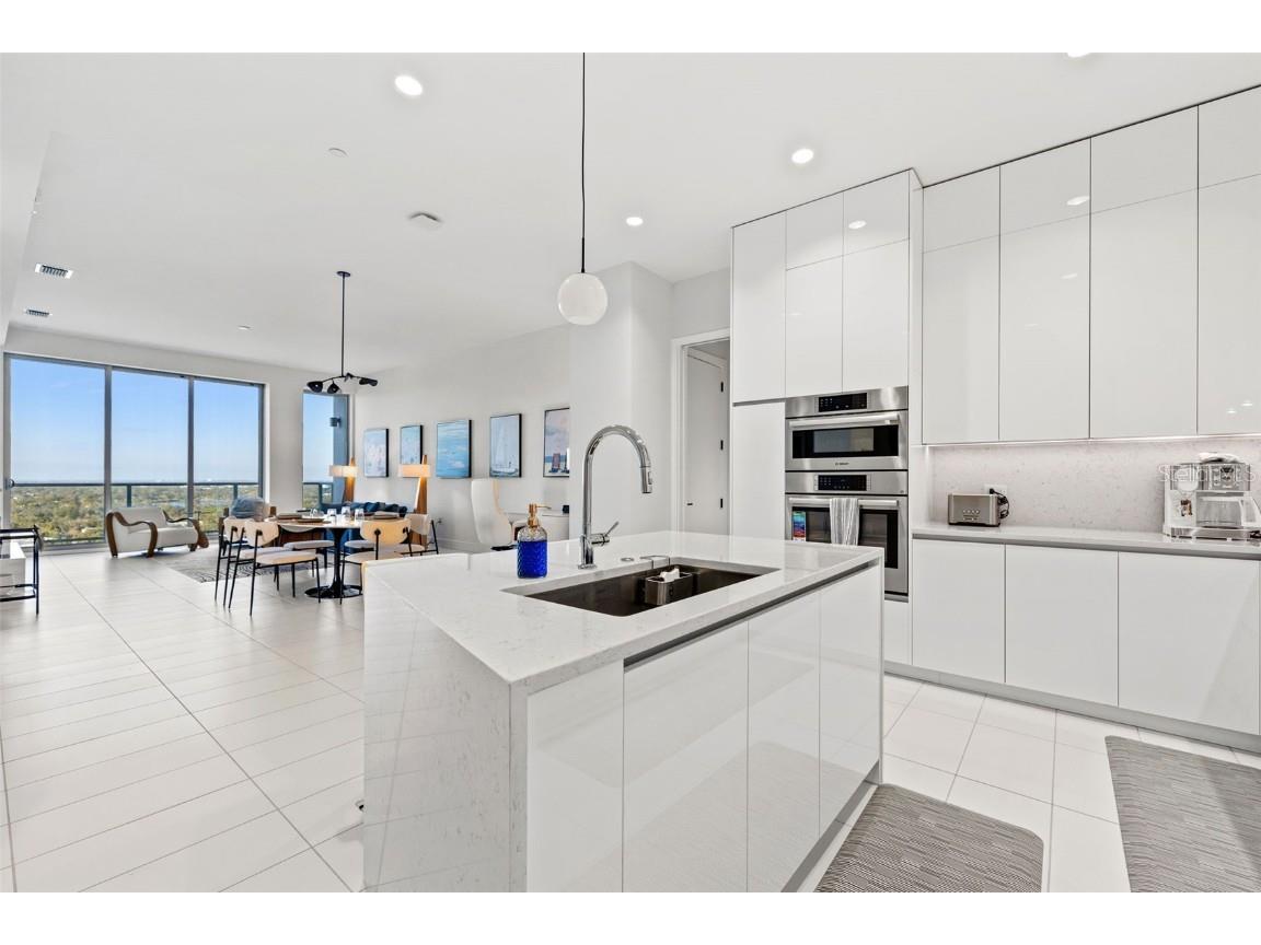 777 3rd Avenue N #1701 Saint Petersburg FL 33701 TB8441024 image9