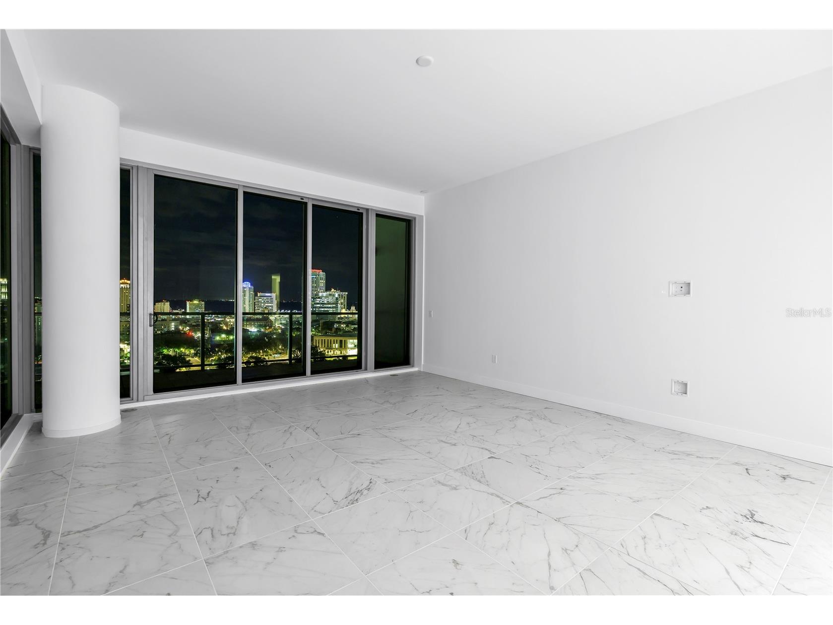 777 3rd Avenue N #1703 Saint Petersburg FL 33701 TB8470344 image23