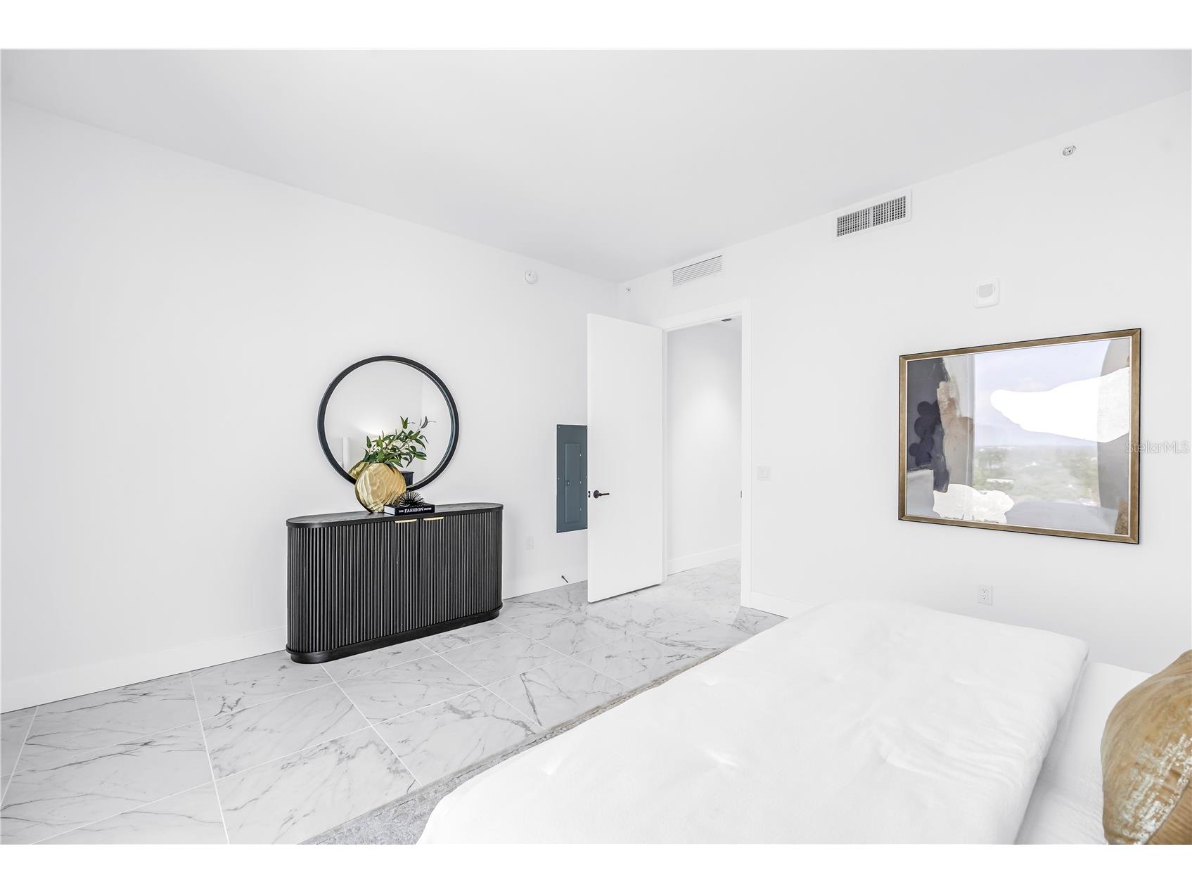 777 3rd Avenue N #1703 Saint Petersburg FL 33701 TB8470344 image26