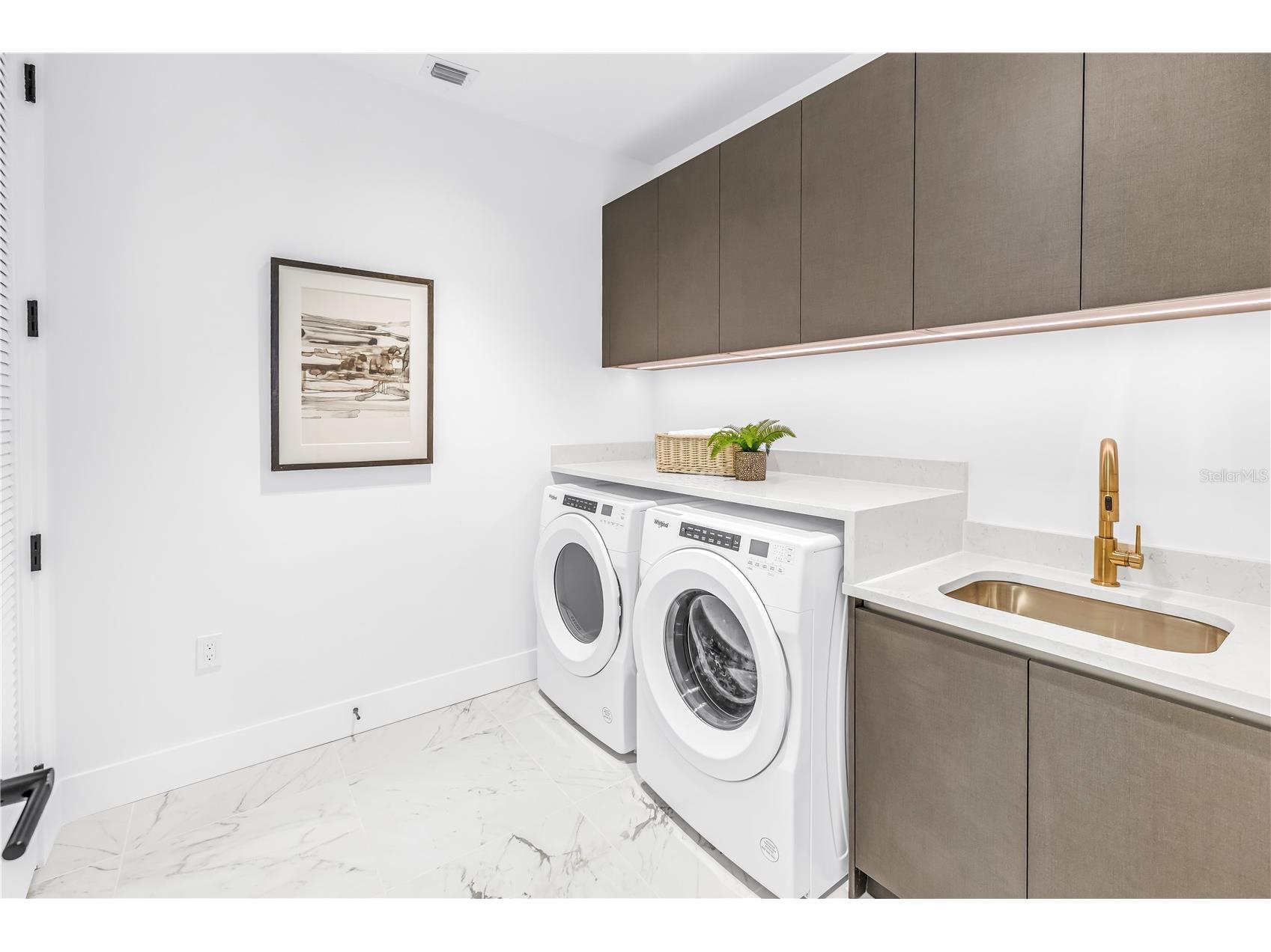 777 3rd Avenue N #1703 Saint Petersburg FL 33701 TB8470344 image32
