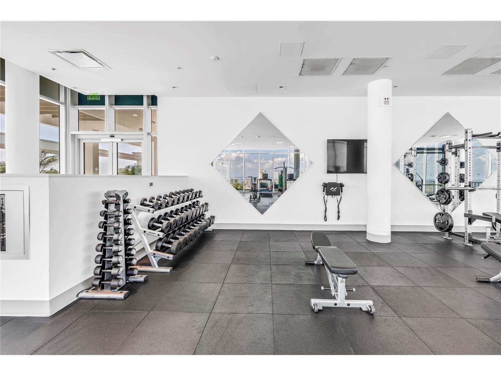 777 3rd Avenue N #1703 Saint Petersburg FL 33701 TB8470344 image46