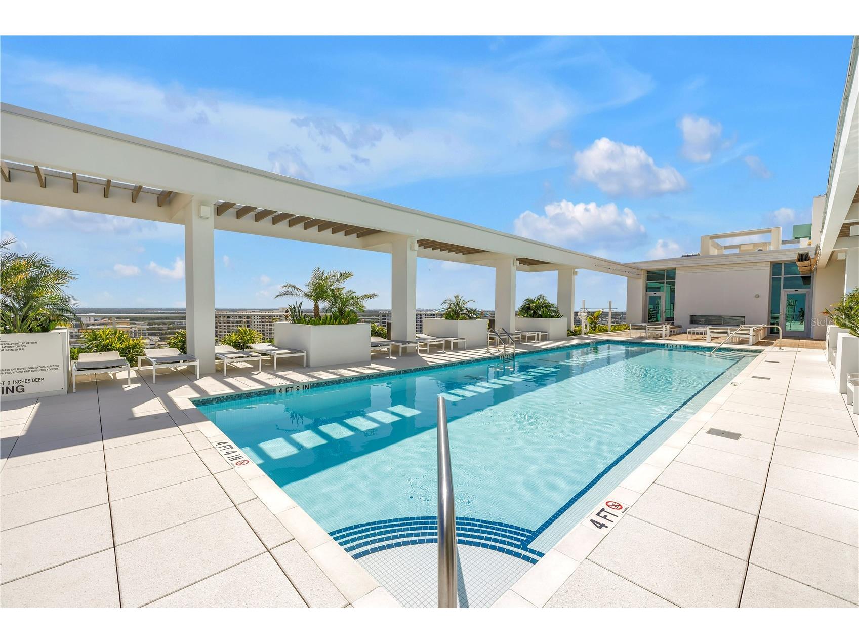 777 3rd Avenue N #1703 Saint Petersburg FL 33701 TB8470344 image49