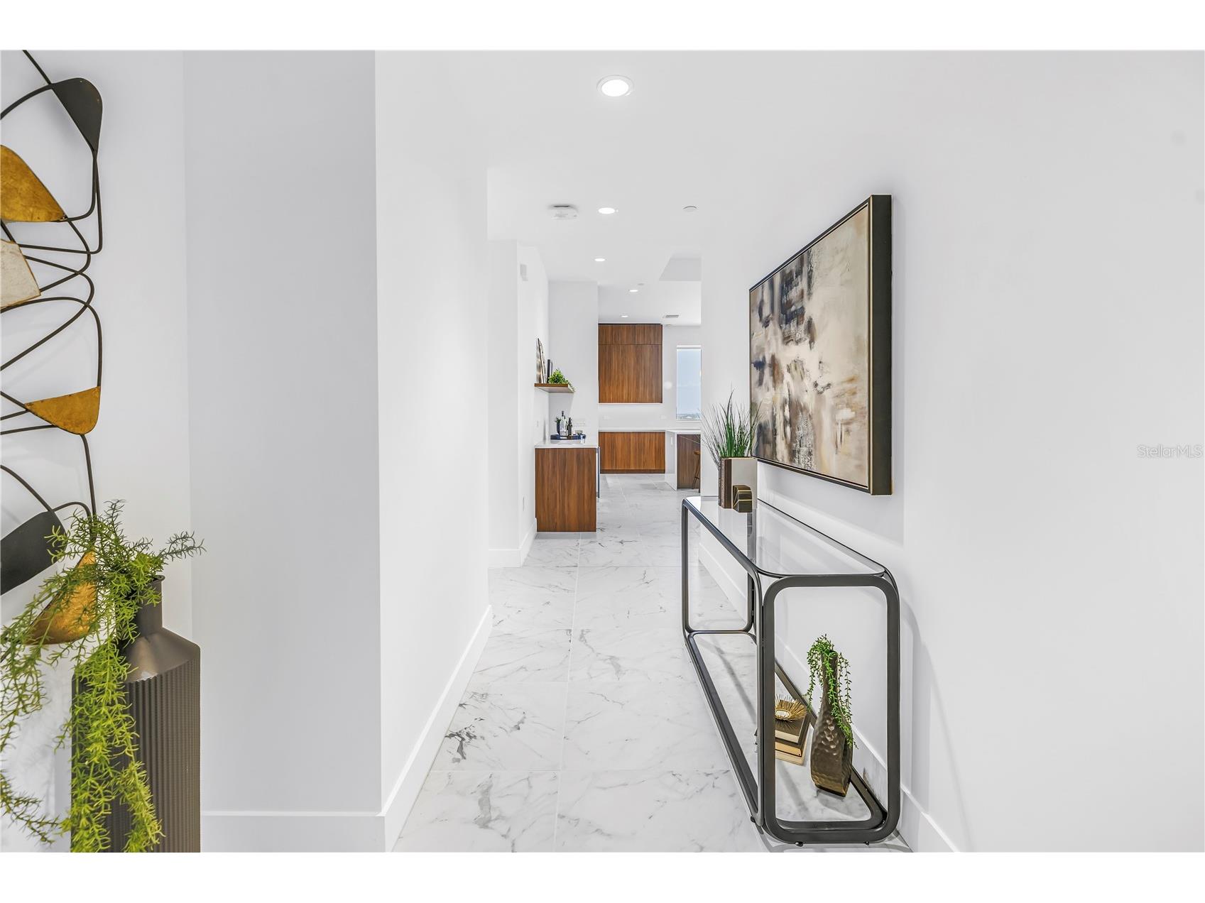 777 3rd Avenue N #1703 Saint Petersburg FL 33701 TB8470344 image9