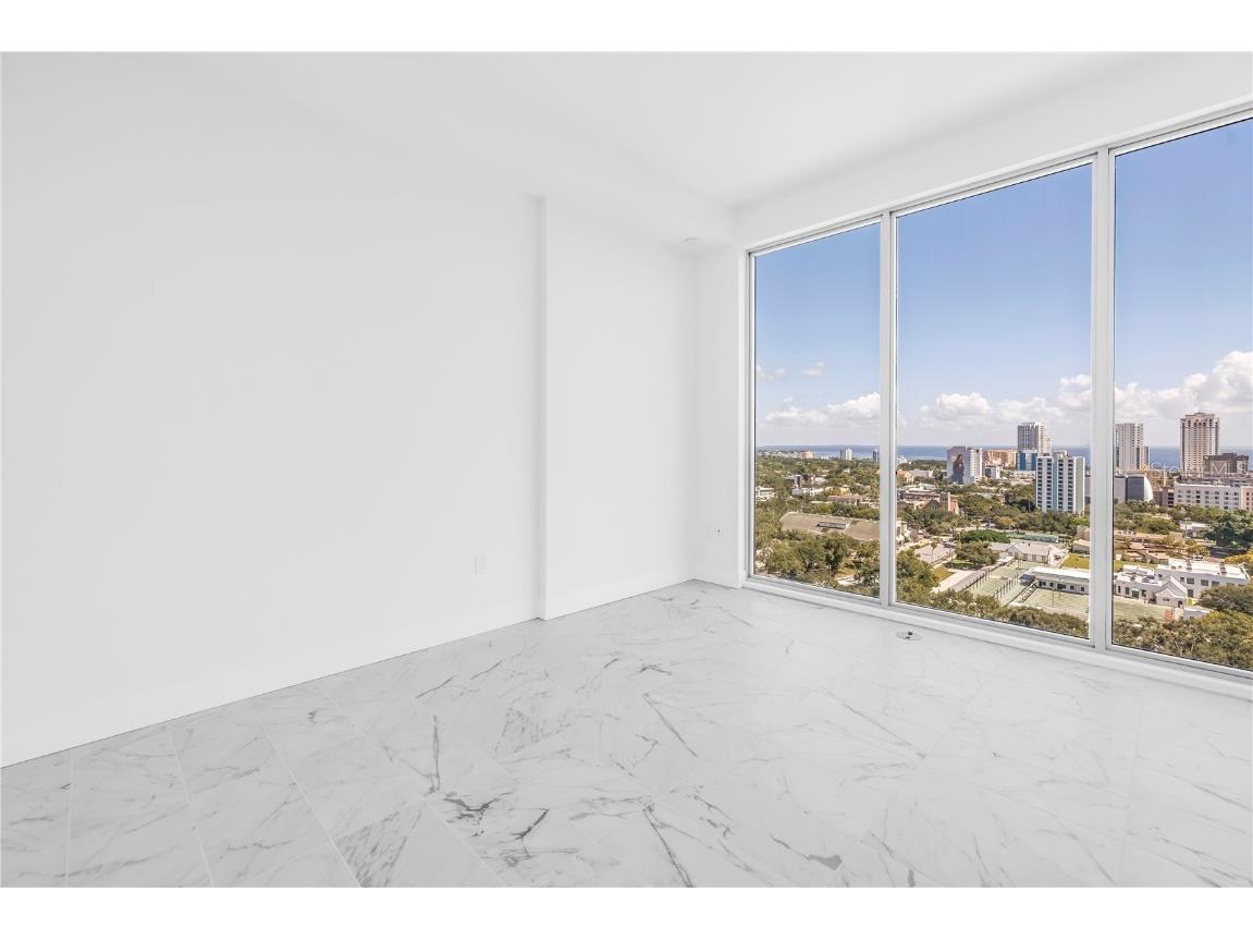 777 3rd Avenue N #1704 Saint Petersburg FL 33701 TB8398052 image16