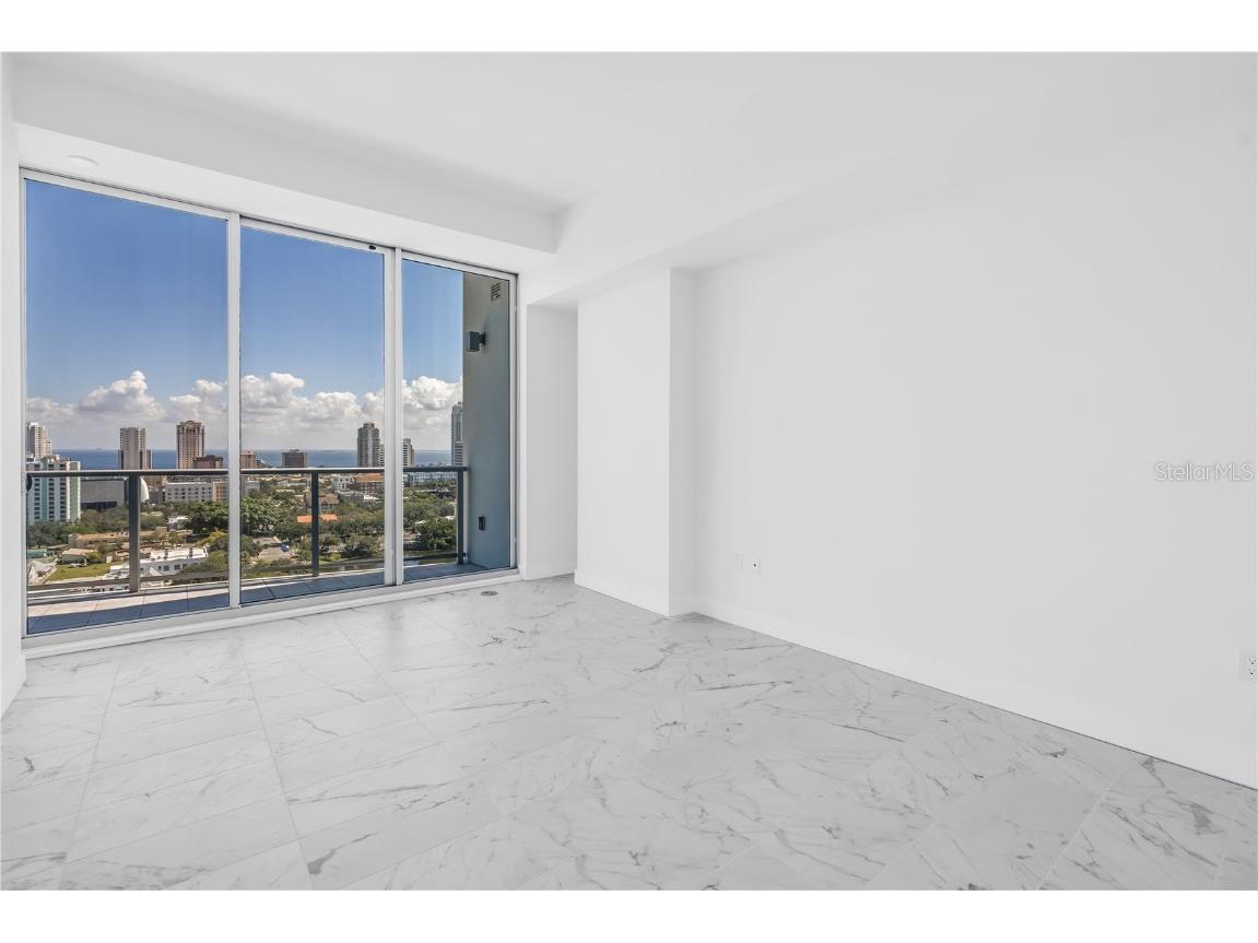 777 3rd Avenue N #1704 Saint Petersburg FL 33701 TB8398052 image18