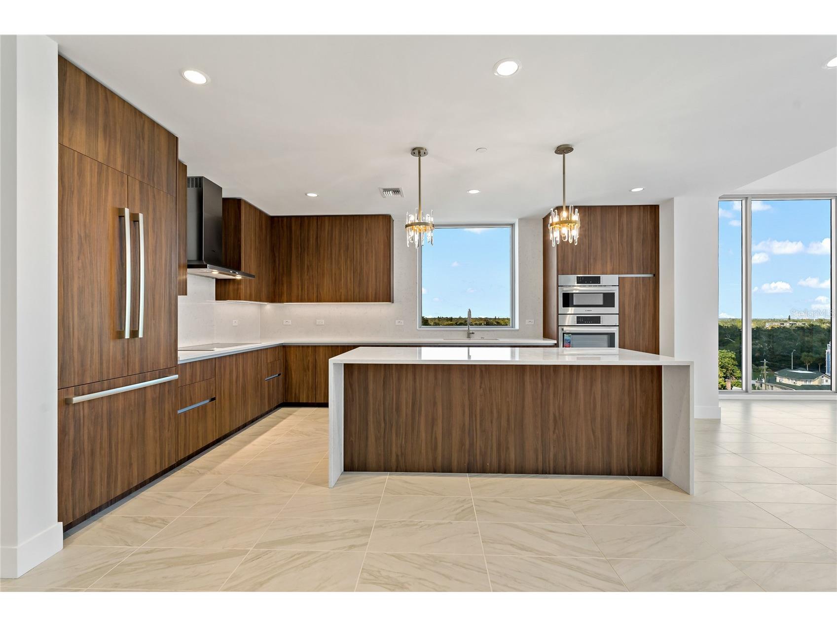 777 3rd Avenue N #803 Saint Petersburg FL 33701 TB8472527 image14