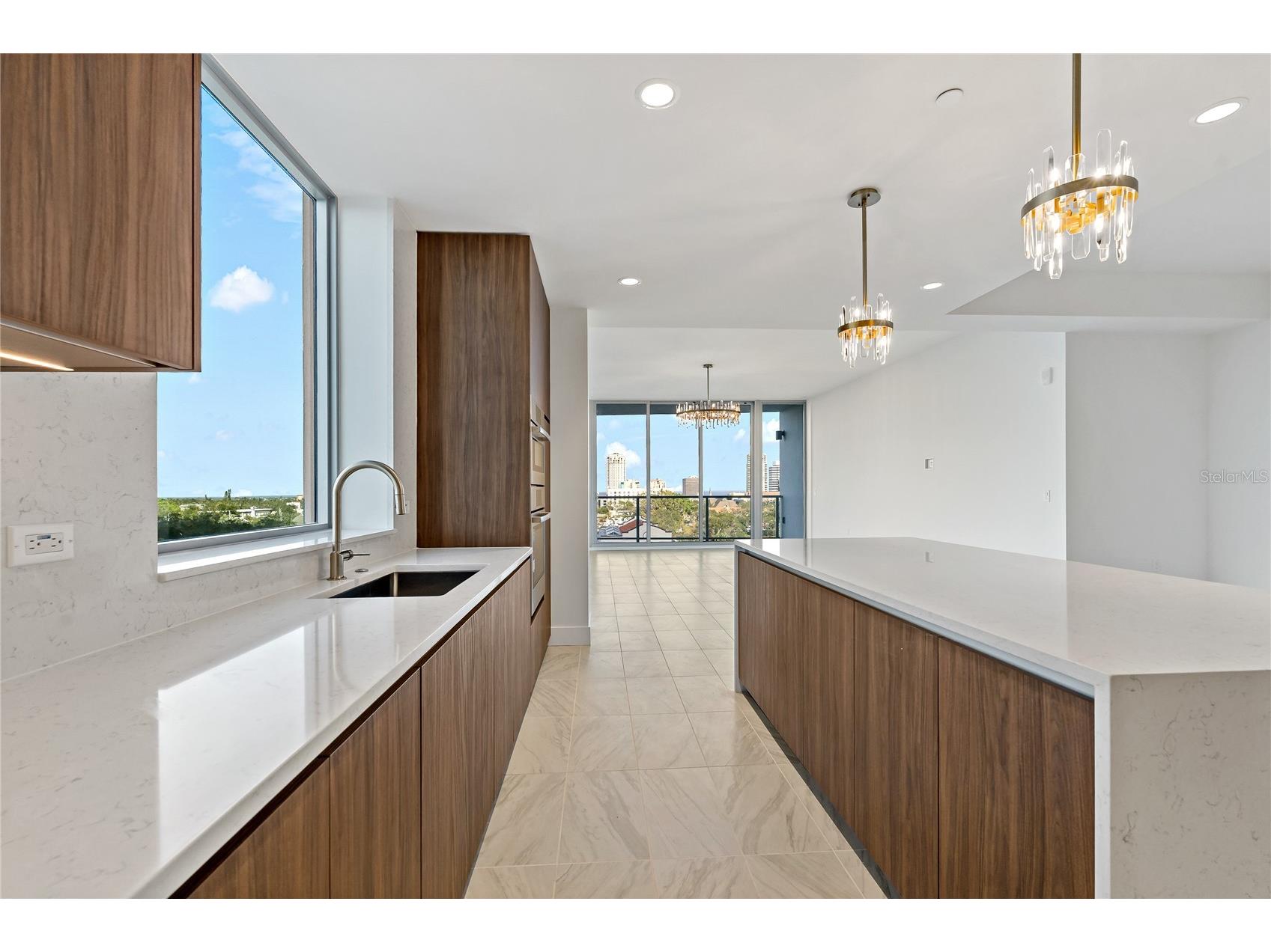 777 3rd Avenue N #803 Saint Petersburg FL 33701 TB8472527 image17